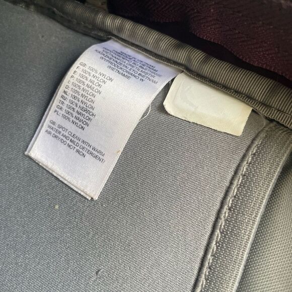 The North face Recon laptop bookbag Purple/Grey Padded Staps backpack - Picture 9 of 14